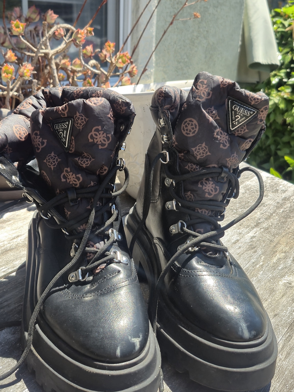 GUESS Black Logo-Print Lace-Up Platform Boots
